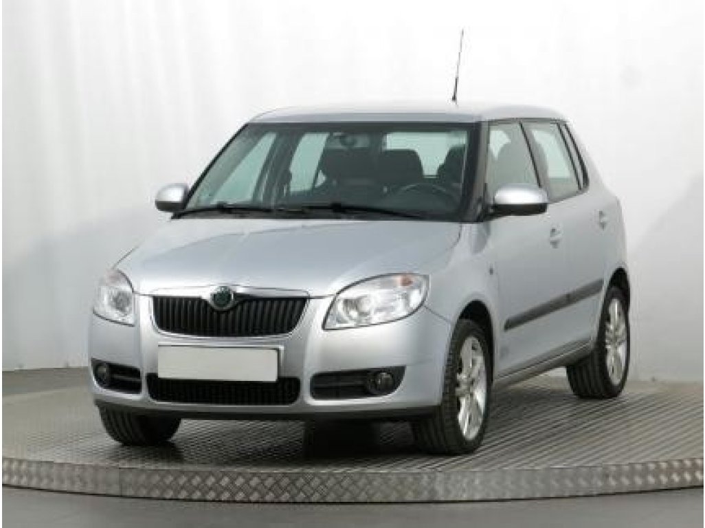 Automatické otevírání kufru Škoda Fabia II před Faceliftem